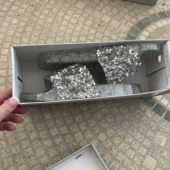 New in box adorable slides - Picture 3 of 6